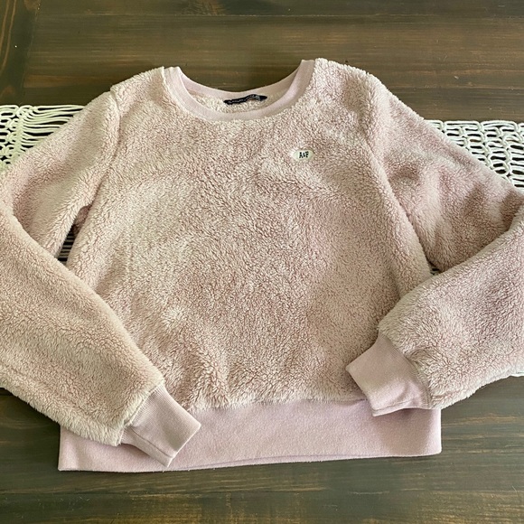 Abercrombie Fitch Pale Pink Fuzzy 